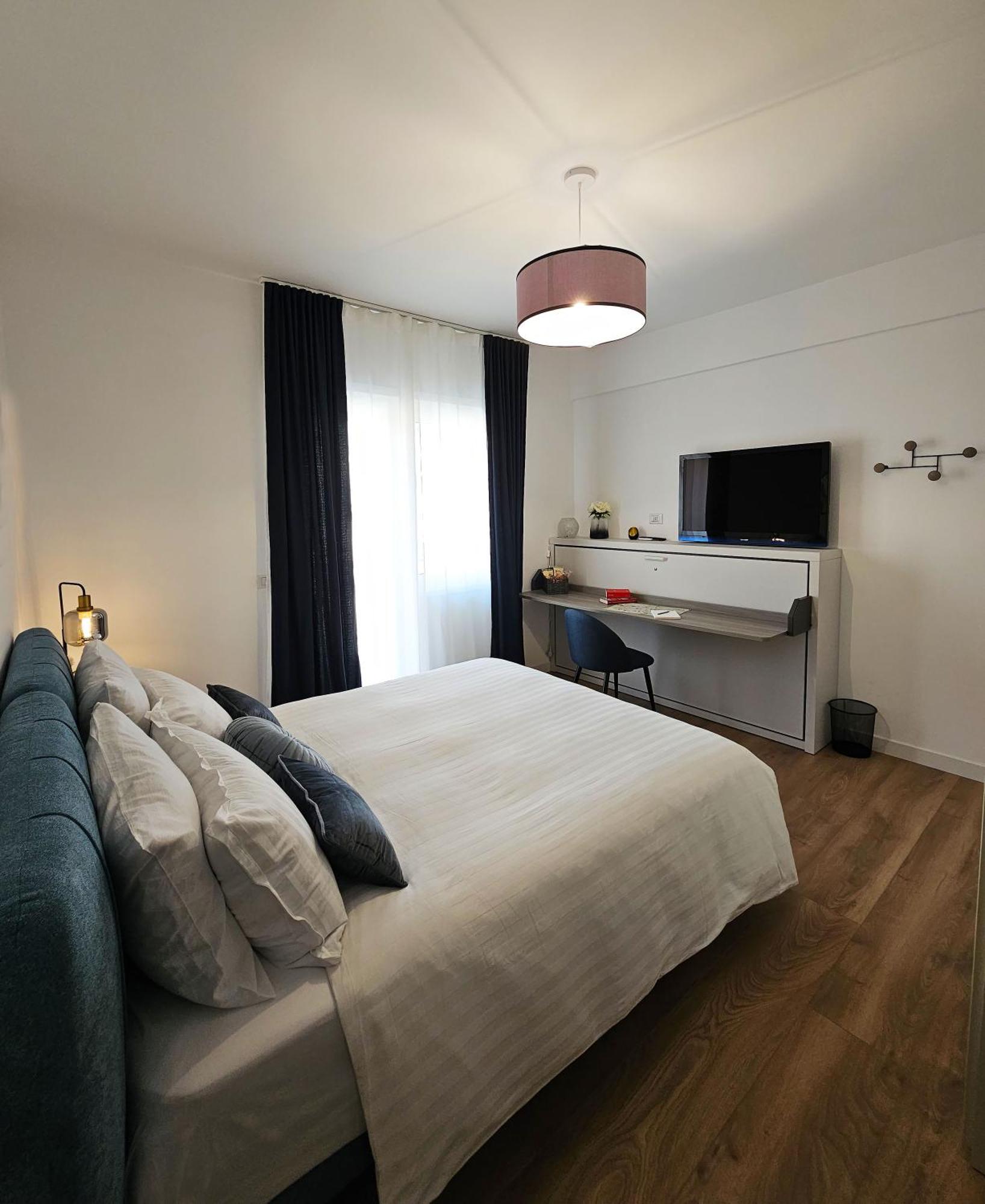 B&B Domus Teano Luxury Rooms Рим Екстериор снимка