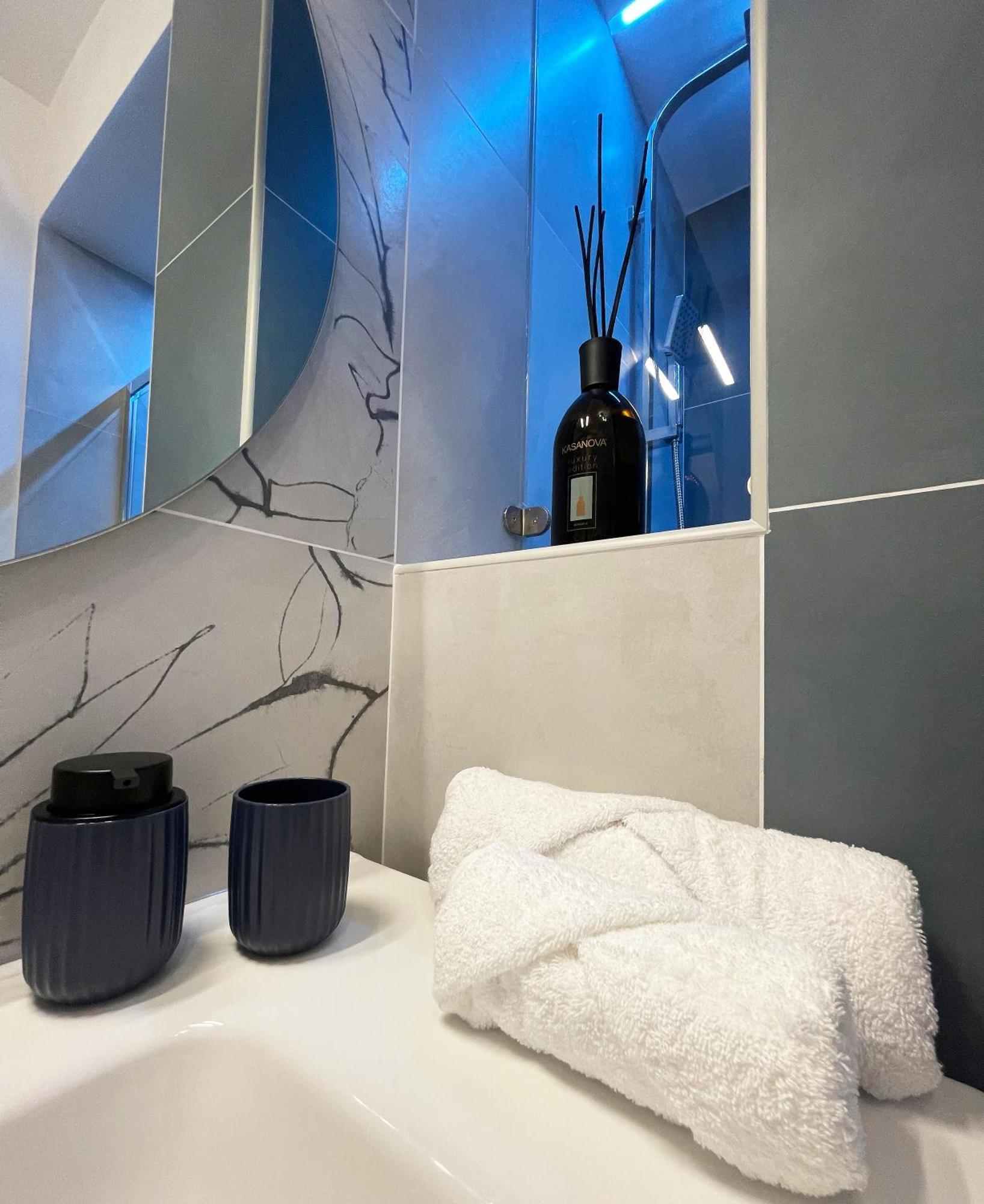 B&B Domus Teano Luxury Rooms Рим Екстериор снимка