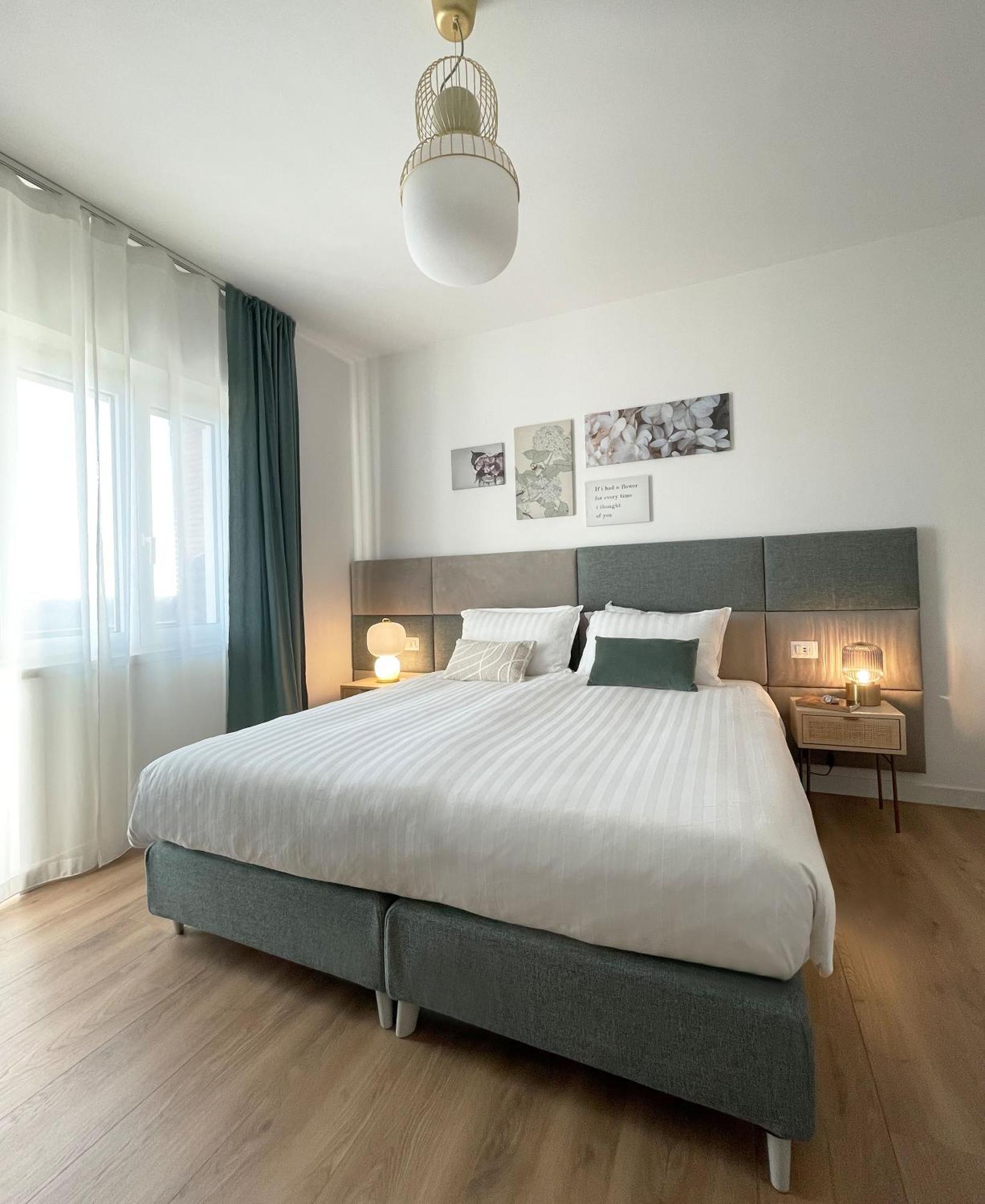 B&B Domus Teano Luxury Rooms Рим Екстериор снимка
