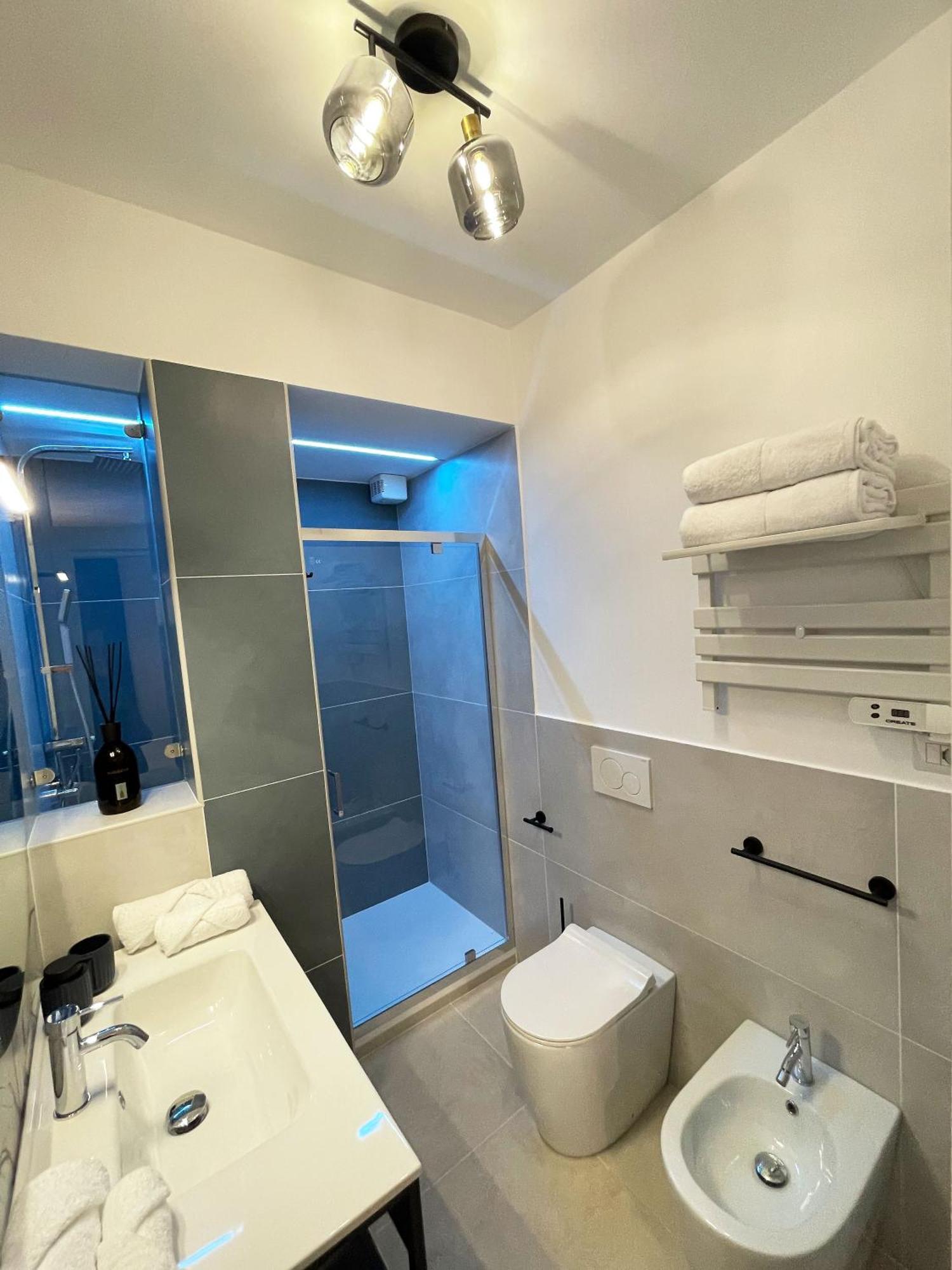 B&B Domus Teano Luxury Rooms Рим Екстериор снимка